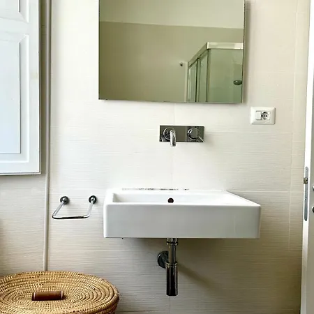 N275 - Numana, Trilocale In Centro Con Delizioso Giardino Апартаменты