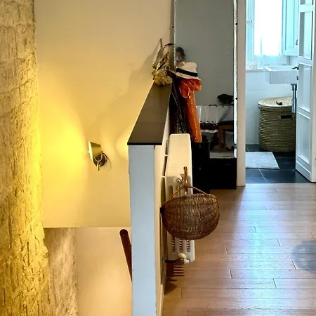 N275 - Numana, Trilocale In Centro Con Delizioso Giardino * Нумана